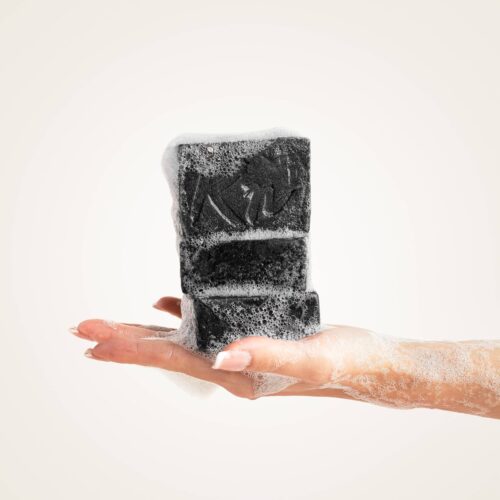 Črno milo Karbonoir